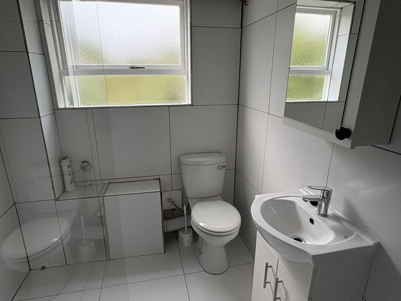To Let 2 Bedroom Property for Rent in Fish Hoek Western Cape